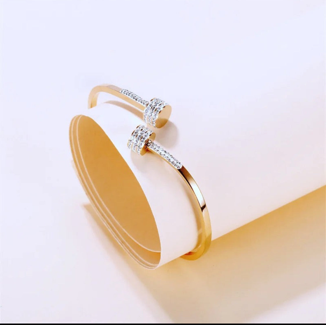 Jewelvyn Rose Gold Plated Bracelet With Zircoina Diamond