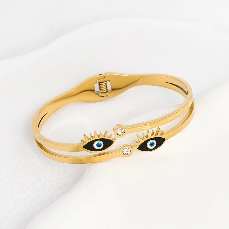 jewelvyn Gold Plated Studded With Zircoina Diamond With Gold Bracelate