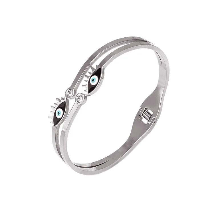 jewelvyn Silver Plated Studded With Zircoina Diamond With Silver Bracelate