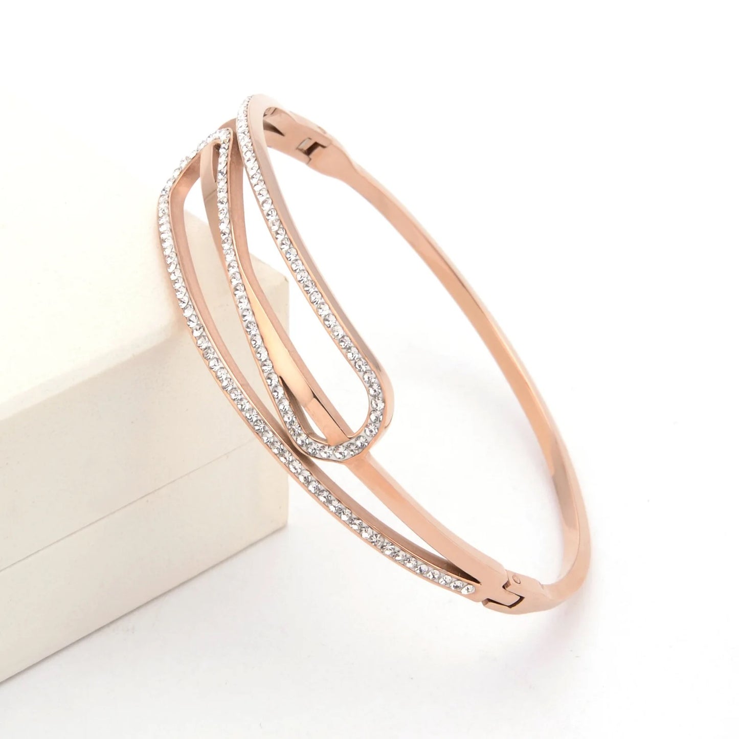 jewelvyn Rose Gold Plated Studded With Zircoina Diamond With Rose Gold Bracelate