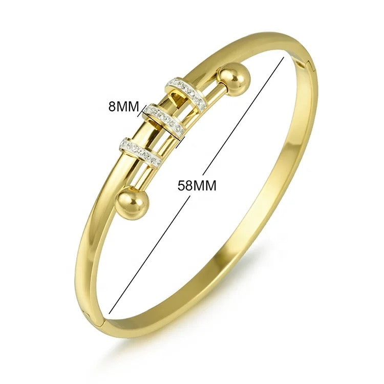 jewelvyn Gold Plated Studded With Zircoina Diamond With Gold Bracelate