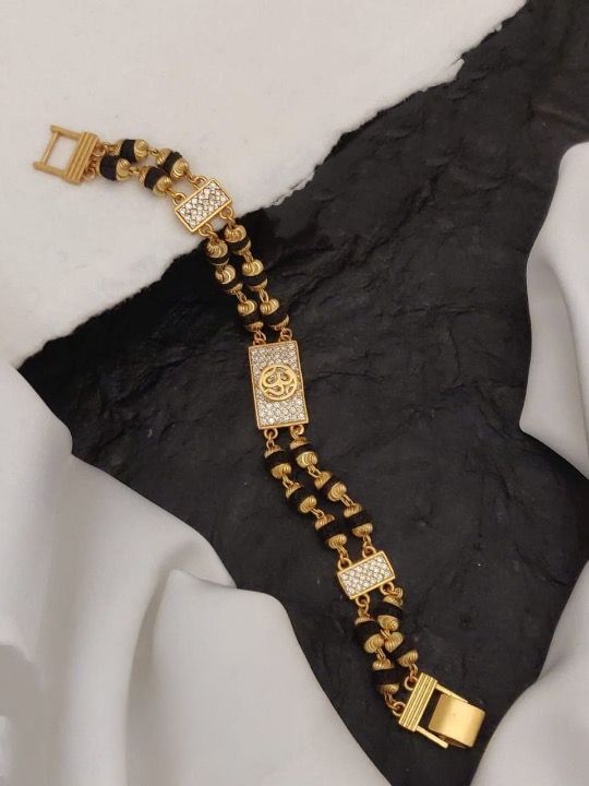 jewelvyn Gold Plated Studded With Zircoina Diamond With Gold Bracelate