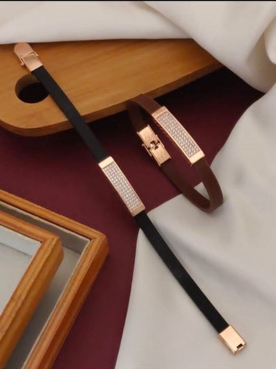 jewelvyn Zircoina Diamond With Bracelate