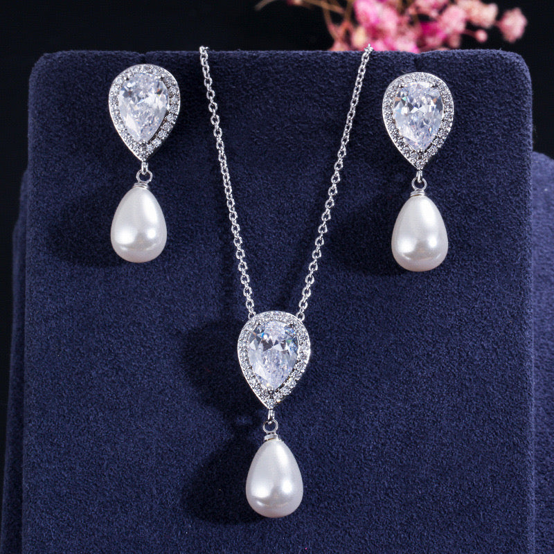 jewelvyn Silver Plated Studded With Zirconia Diamond With Pearl Pendant Set