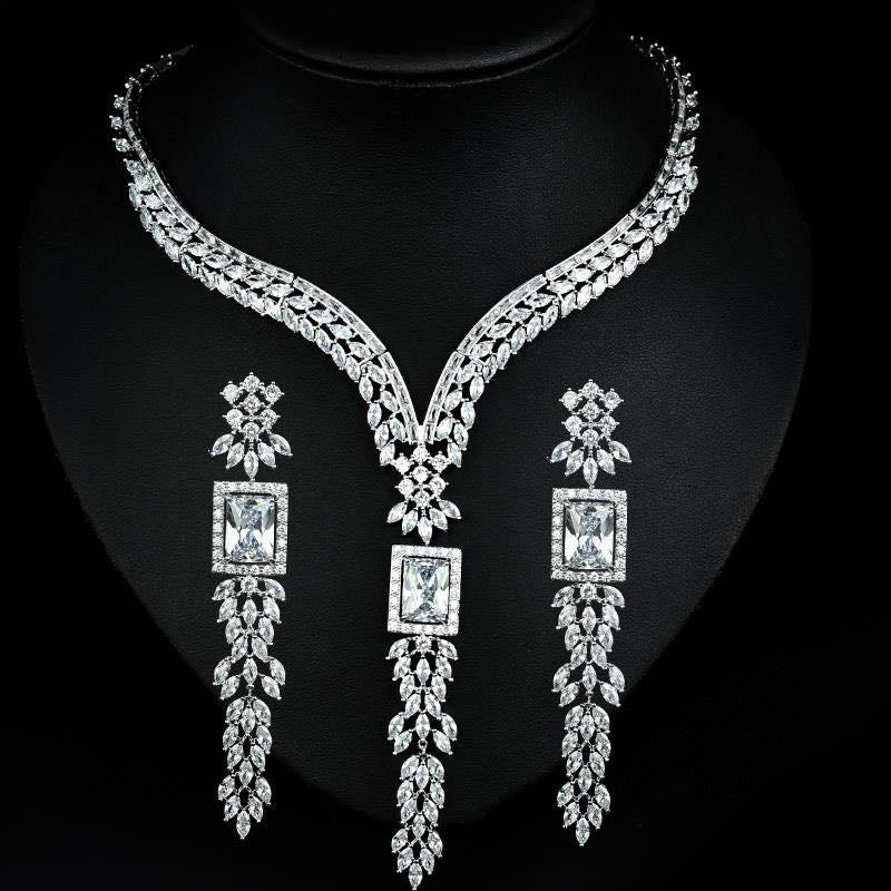 jewelvyn Silver Plated Studded With Zirconia Diamond Necklace