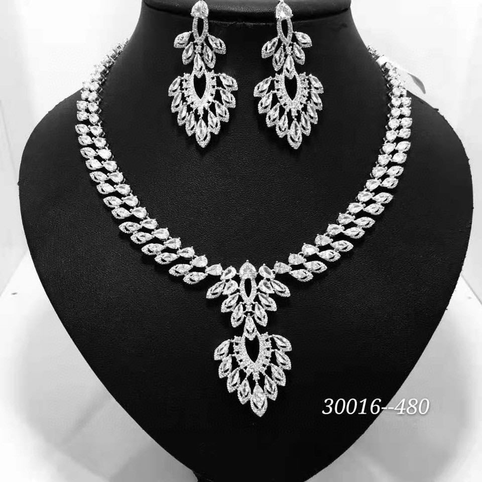 jewelvyn Silver Plated Studded With Zirconia Diamond Necklace