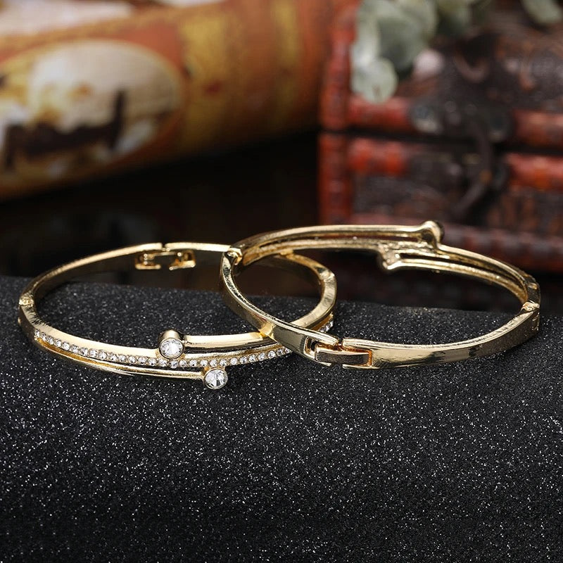 jewelvyn  Gold Plated Studded With Zircoina Diamond With Gold Bracelate