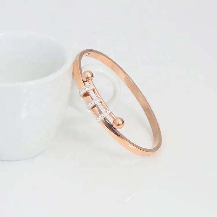 jewelvyn  Rose Gold Plated Studded With Zircoina Diamond With Rose Gold  Bracelate