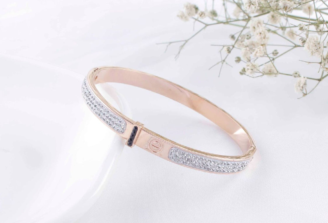 jewelvyn Rose Gold Plated Studded With Zircoina Diamond With Rose Gold Bracelate