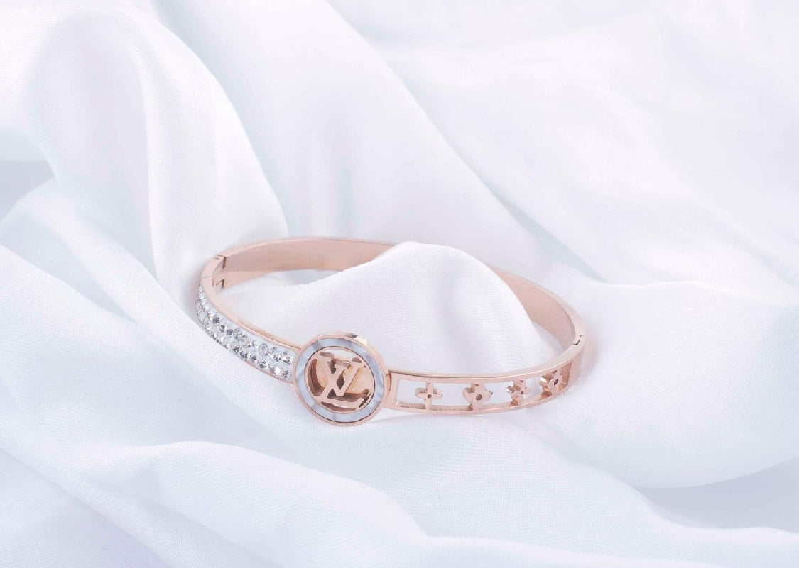 jewelvyn Rose Gold Plated Studded With Zircoina Diamond With Rose Gold Bracelate