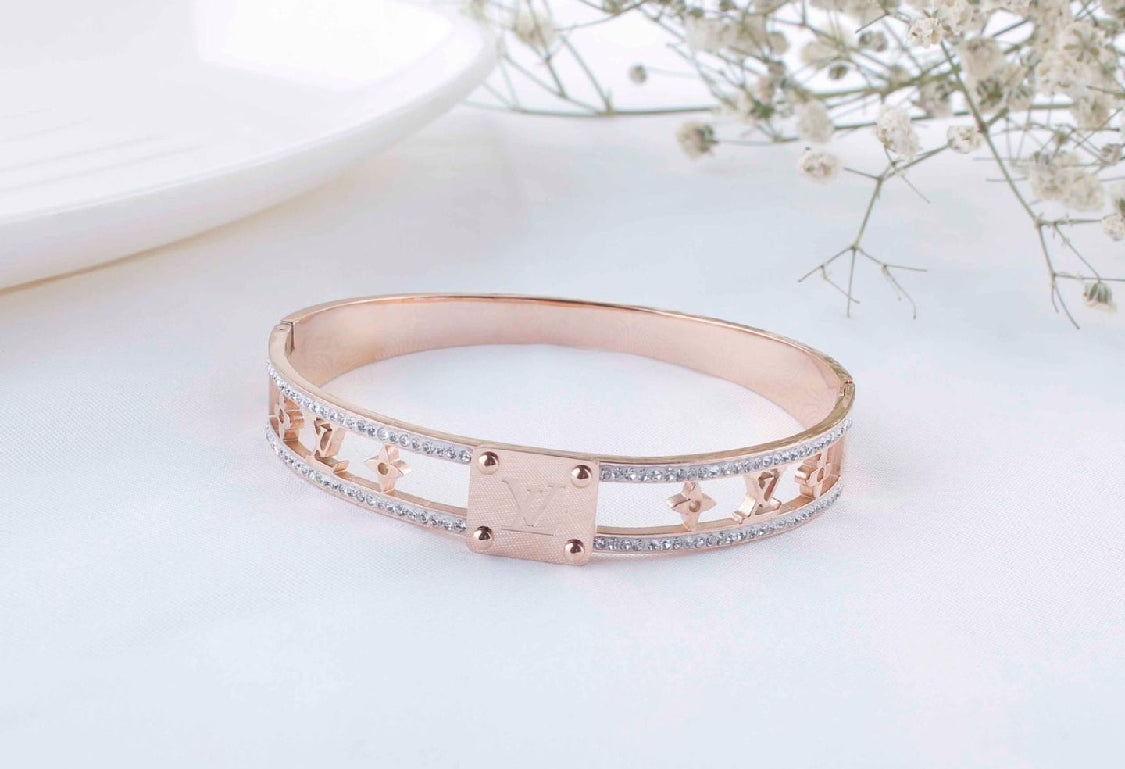 jewelvyn Rose Gold Plated Studded With Zircoina Diamond With Rose Gold Bracelate