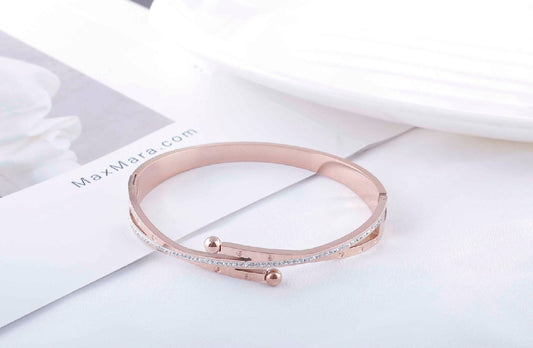 jewelvyn Rose Gold Plated Studded With Zircoina Diamond With Rose Gold Bracelate