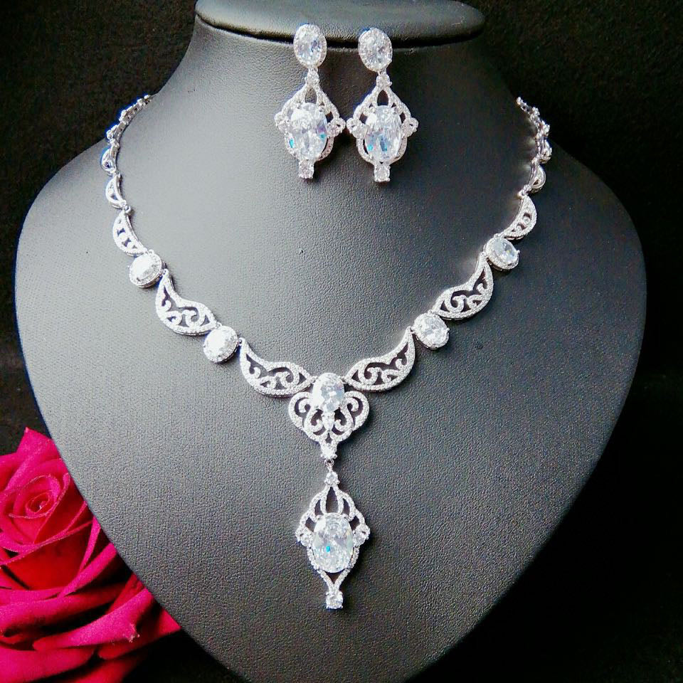 jewelvyn Silver Plated Studded With Zirconia Diamond Necklace