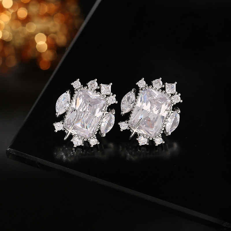 jewelvyn Silver Plated Studded With Zirconia Diamond Earring